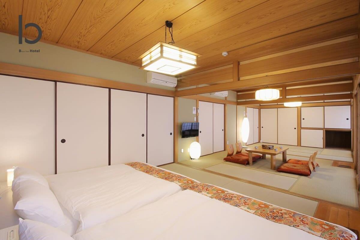 הירושימה Hanagin - 3 Bedroom Japanese Apartment For 11 People 201 מראה חיצוני תמונה